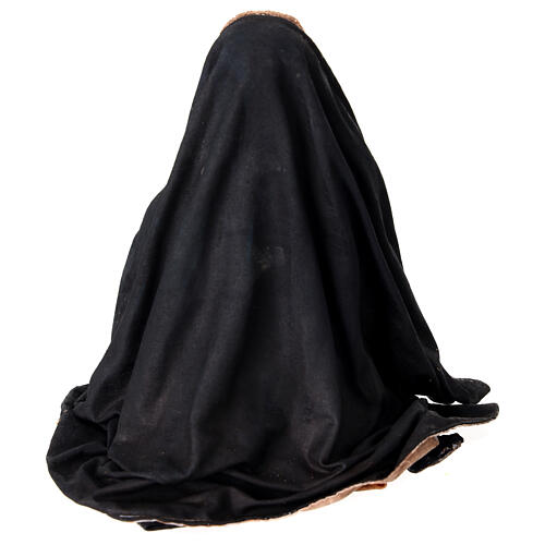 Kniende Maria am Fuß des Kreuzes – Terrakottafigur für eine 30 cm Figuren-Serie von Angela Tripi 7