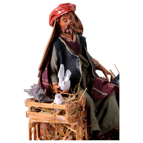 Pigeon seller with baskets for 13 cm Nativity Scene by Angela Tripi 2