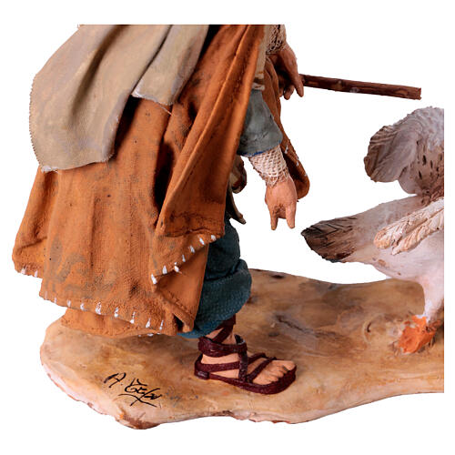 Shepherd with Running Goose 13 cm by Angela Tripi 7