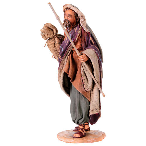 Bauer mit Stock und Erntesack – Terrakottafigur für eine 13 cm Figuren-Serie von Angela Tripi 3