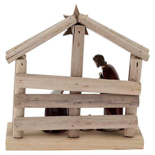 Nativity Holy Family set with wood stable, 15 cm 4