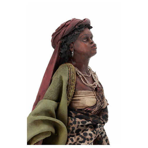 Mulher negra com carrinho de bebê 30 cm Angela Tripi 6