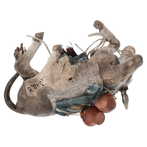 Âne assis avec botte de paille et de bois 10 cm crèche Angela Tripi 4