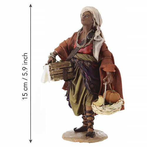 Kobieta z dyniami do szopki, Angela Tripi, 13 cm 2