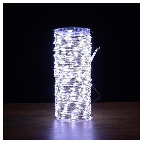 Lichterkette aus Draht mit 500 kaltweißen LEDs mit Lichteffekten Innen- und Außenbereich 2