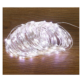 Battery Christmas lights, 100 cold white LED drops, pliable copper cable, 10 m, with remote