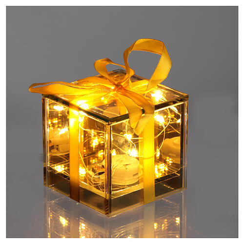 Christmas gift illuminated by 8 warm white LEDs, golden glass, 3x3x3 in, indoor 1