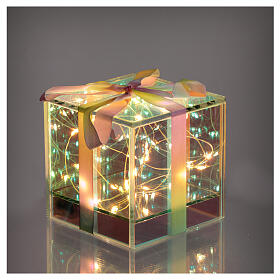 Paquet cadeau Crystal design verre opalescent 20 LEDs colorés lumière fixe à piles 12x12x12 cm pour intérieur