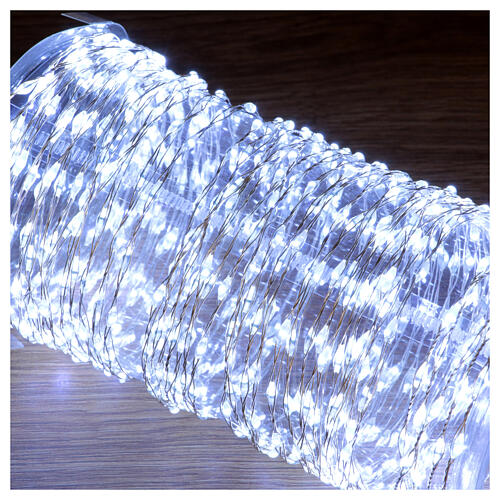 Chaîne lumineuse 600 nano LEDs fil nu blanc froid télécommande 9 m int/ext 4