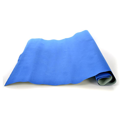 Rouleau papier bleu velours 70x50 cm pour crèche 1