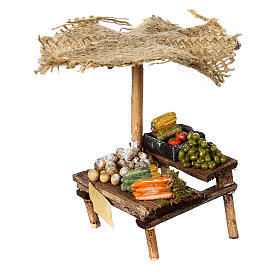 Puesto de mercado para belén con sombrilla y verduras  12x10x12 cm