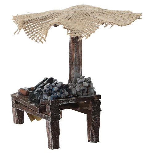 Puesto de mercado para belén con sombrilla, mejillones y almejas 12x10x12 cm 4