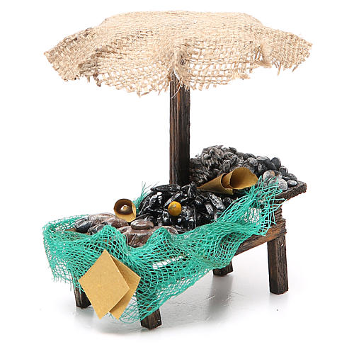 Workshop nativity with beach umbrella, mussels and clams 12x10x12cm 3