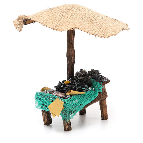 Workshop nativity with beach umbrella, mussels and clams 16x10x12cm 3