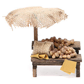 Aliments en miniature: Banc de marché crèche avec oeufs et parasol 12x10x12 cm Aliments en miniature: Banc de marché crèche avec oeufs et parasol 12x10x12 cm