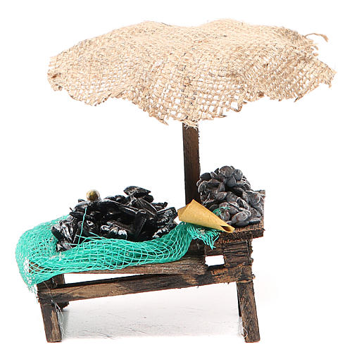 Nativity Bench mussels and clams and beach umbrella 12x10x12cm 1