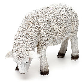 Schaf mit gebeugtem Kopf aus bemaltem Kunstharz für 60-80 cm Krippe