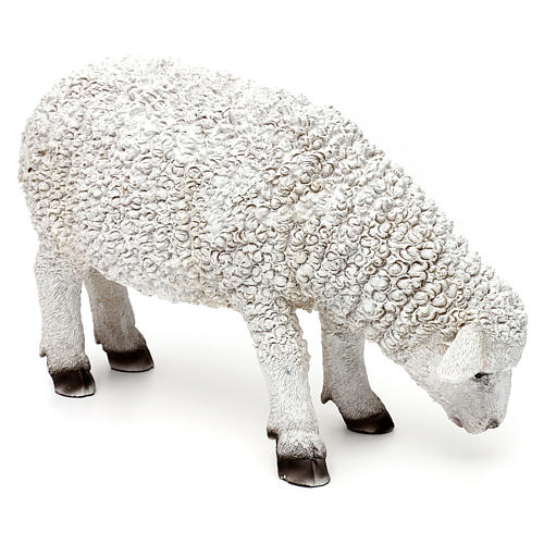 Schaf mit gebeugtem Kopf aus bemaltem Kunstharz für 60-80 cm Krippe 3