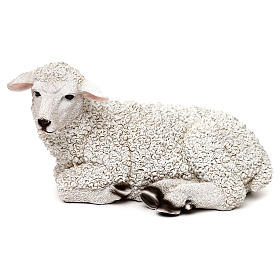 Woolly sheep lying down, in colored resin for 60-80 cm nativity