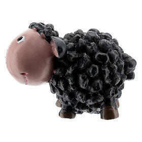 Schaf (4 cm) mit schwarzem Fell aus Harz fűr Weihnachtskrippe, Kinderlinie, 8 cm