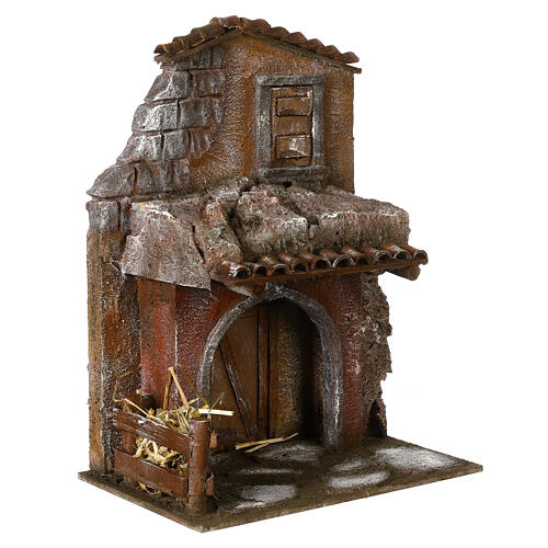 House with stable for nativity 30x24x18cm 4