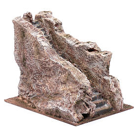 Escalier ancien type roche crèche 19x18x23 cm