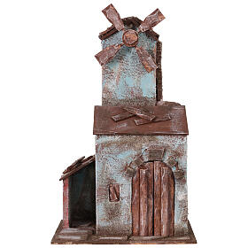 Wiatrak do szopki 4 skrzydła z domkiem z drzwiami dwuskrzydłowymi 45x20x25 cm