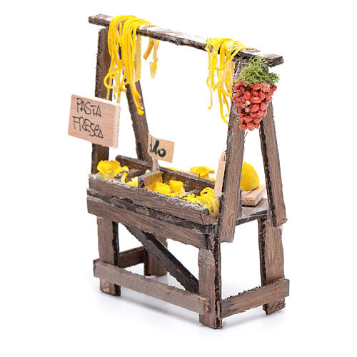 Banchetto con pasta e cartelli presepe napoletano 2