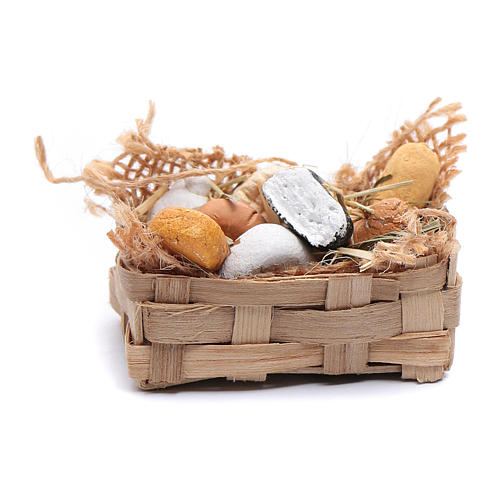 Straw basket with cheeses for DIY Neapolitan nativity scene 1