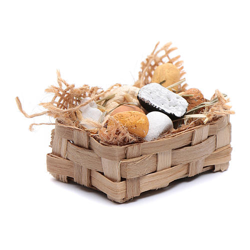 Straw basket with cheeses for DIY Neapolitan nativity scene 2