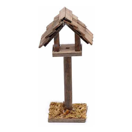 Standing birdhouse for nativity scene 1