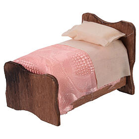Letto in legno lenzuolo e coperta in tessuto 10 cm
