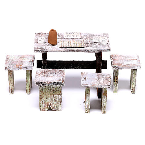 Bingo table and stools of 5x5x5 cm for Nativity scene of 12 cm 1