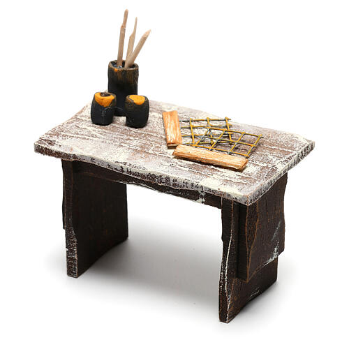 Beekeeper's stand with tools, 12 cm nativity 3