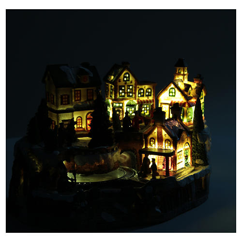 Animated Christmas village with train 35x25x20 cm 6