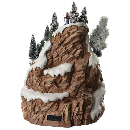 Animated Christmas village mountain scene with sounds and lights 30x30x40 cm 4