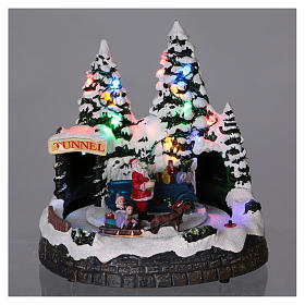 Winterszenen: Weihnachtsdorf mit Zug in Bewegung Tunnel und Weihnachtsmann 20x20x20 mit Batterie und Netzanschluss Winterszenen: Weihnachtsdorf mit Zug in Bewegung Tunnel und Weihnachtsmann 20x20x20 mit Batterie und Netzanschluss