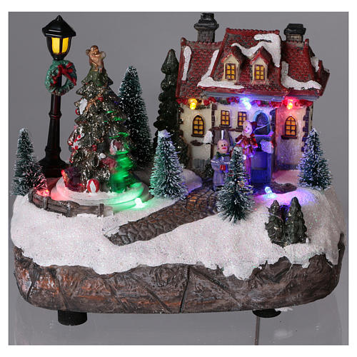 Christmas Village 15x20x10cm with Christmas tree and battery powered motion 2