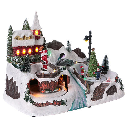 Christmas Holiday Scene with Santa Clause 20x30x20 cm Battery Operated Skaters 4