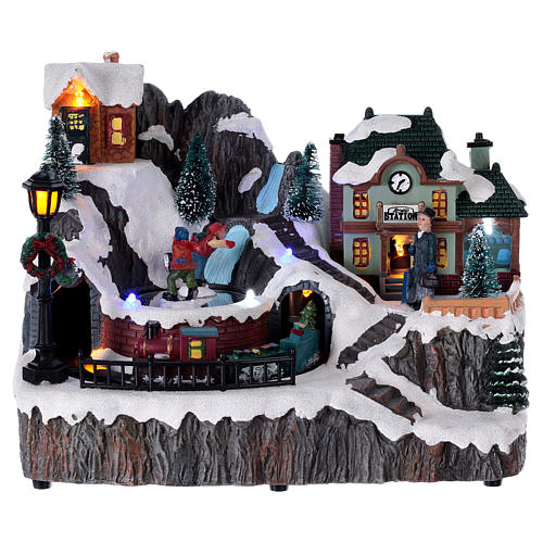 Lighted Christmas Town with Train Station music motion 20x20x15 cm 1