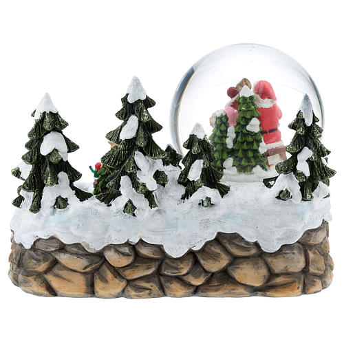 Schneekugel mit Weihnachtsmann in Winterlandschaft, 15x20x15 cm 6