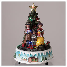 Christmas tree with carolers 15x20 cm s2