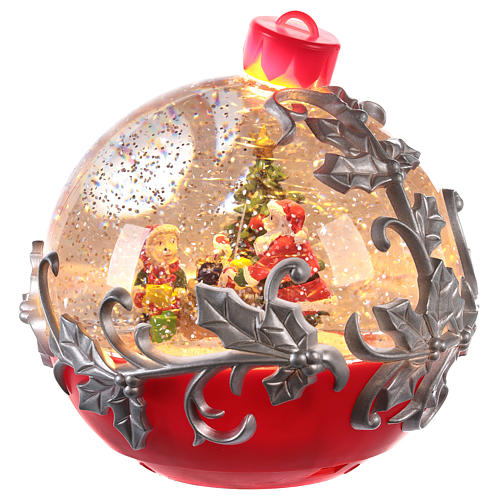 Kula szklana ze Świętym Mikołajem na saniach 15x15 cm 2