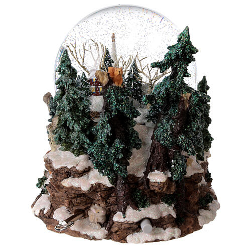 Spieluhr als Schneekugel mit Winterlandschaft und Lichtern, 25x20x25 cm 7