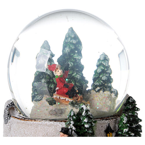 Weihnachtsspieluhr aus Glas mit Schlittschuhfahrern, 15x15x15 cm 4