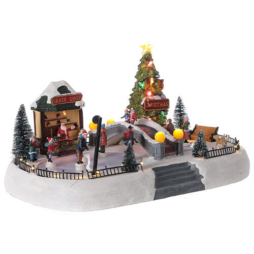 Cenário de Natal em miniatura cena patinadores, luzes LED e música, 37,5x44,5x28 cm 4