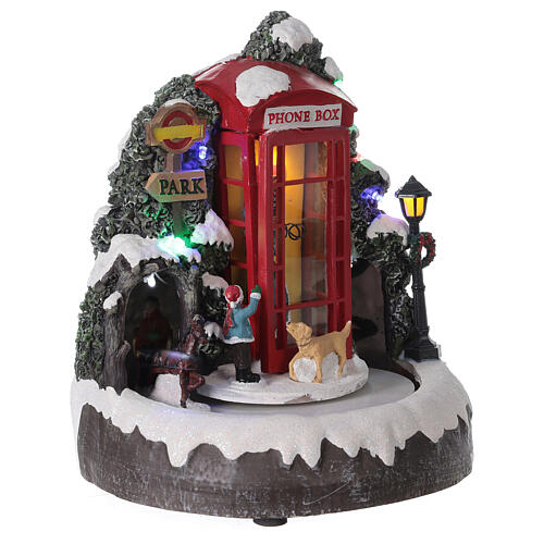 Englische Telefonzelle mit weihnachtlicher Dekoration Licht und Musik, 20x20x20 cm 3