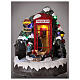 Cenário natalino em miniatura cabina telefónica familia e trenó, luzes e música, 22x19x18 cm s2