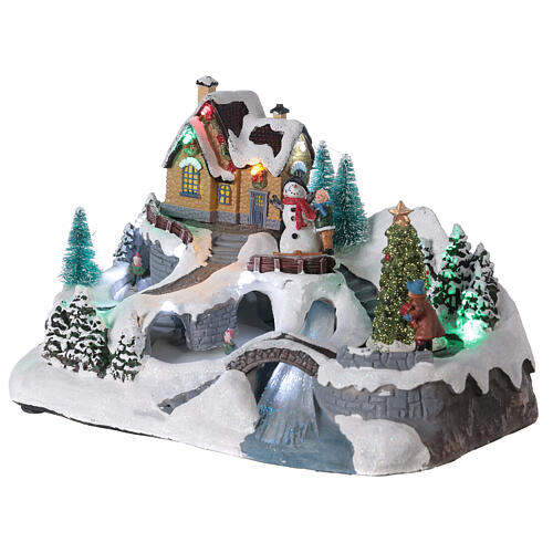 Aldeia nevada em miniatura com árvore de Natal, rio iluminado, trenós, movimento e música, 19x31x20 cm 3