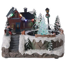 Weihnachtsdorf mit vereistem Baum und LEDs, 30x25x20 cm